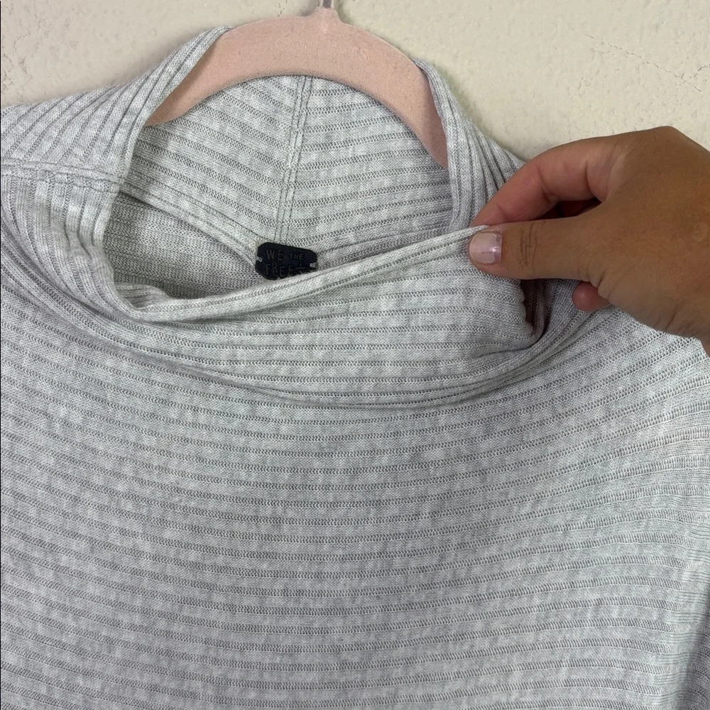 We The Free Split Back Long Sleeve Cowl Neck Ribbed Pullover Sweater Grey sz M - Picture 6 of 10